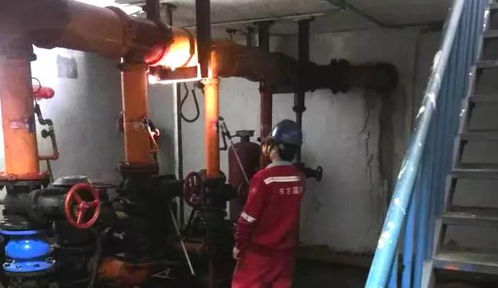 現場巡查交接，守護生產防線——上海寰宇廣州箱廠卓越班組建設報道之一